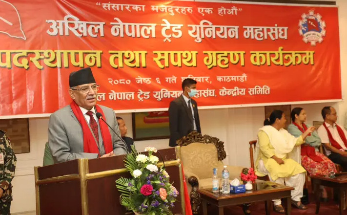 प्रचण्डले भने- 'सत्ता पक्ष र प्रतिपक्षबीच समझदारी कायम गर्न बैठक बसेका हौं , शंकाको दृष्टिकोणले नहेरौं'
