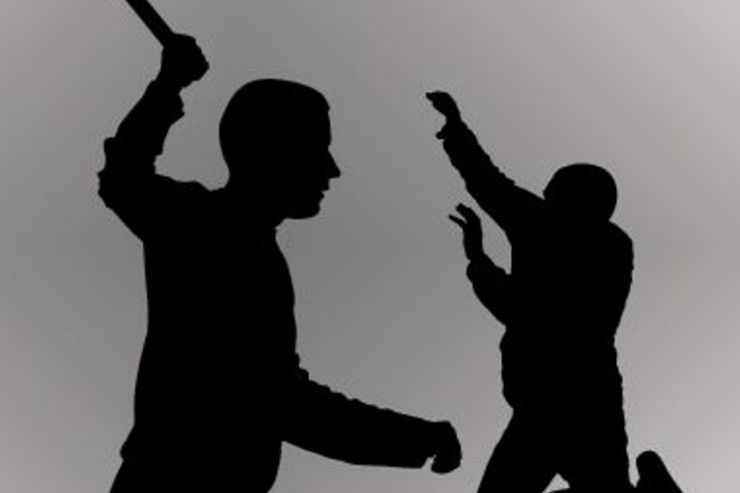 गाँजा तस्कर समाउन खोज्दा प्रहरी हवल्दार घाइते