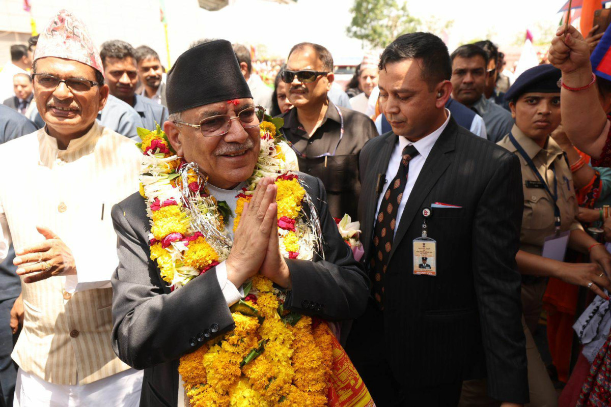 प्रधानमन्त्री प्रचण्डलाई इन्दौरमा भव्य स्वागत (फोटोफिचर)