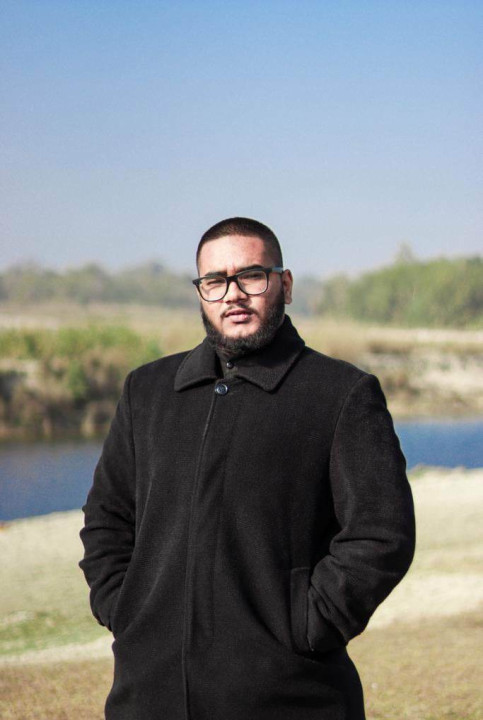 रिहान मिया, जाे २२ बर्ष मै उद्योग खोलेर समान निर्यात गरिरहेका छन्