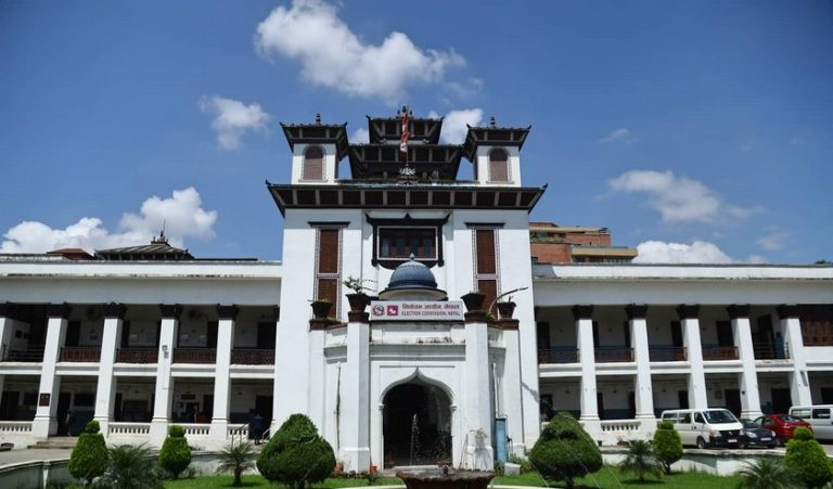 लेखापरीक्षणका लागि दलहरुसँग आयोगले माग्यो प्रमाण पुग्ने कागजात माग