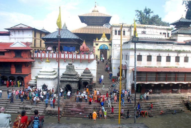 कोषकै सदस्यबाट ठगिन्छन् पशुपतिनाथ