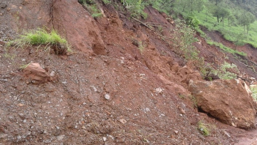 म्यान्मारमा पहिरोमा परी ज्यान गुमाउने संख्या २५ पुग्यो, १४ बेपत्ता