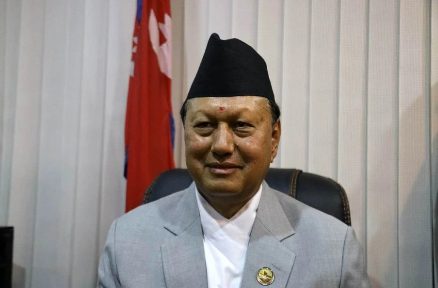 अव्यवस्थित बसाइँसराइलाई  व्यवस्थित गर्न आवश्यक छ : मन्त्री बस्नेत