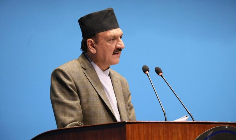 सुनिल शर्मा पार्टी अनुशासनमा नबसेको कांग्रेस प्रवक्ता महतको आरोप