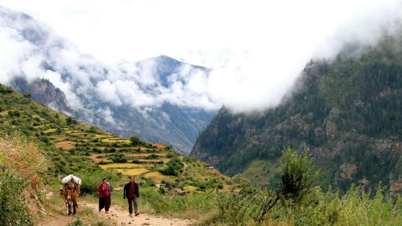 बाढीपहिरोको जोखिममा हुम्लाका गाउँ