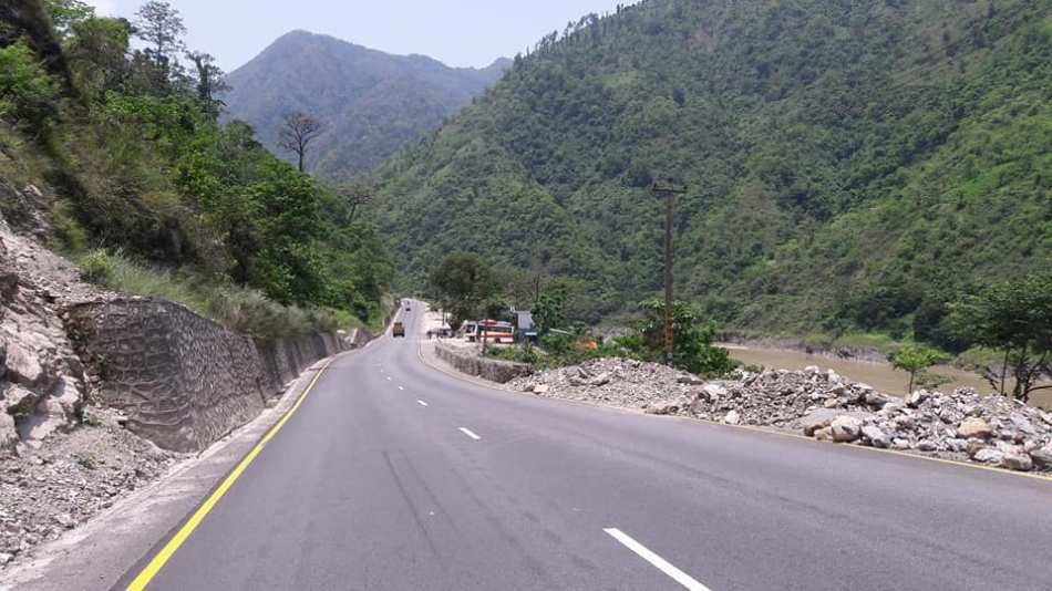 नारायणगढ–मुग्लिन सडकखण्ड चार घण्टा बन्द हुने