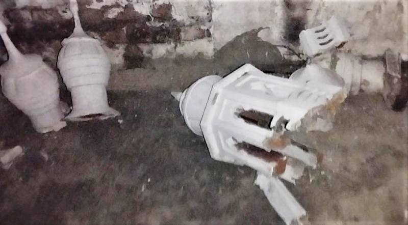 पाकिस्तानमा प्रहरीले अहमदी समुदायका धार्मिक स्थल भत्कायो