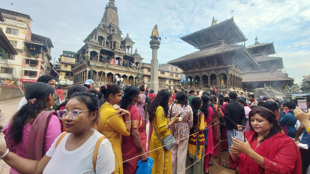 देशभरका श्रीकृष्णमन्दिरमा भक्तजनको घुइँचो