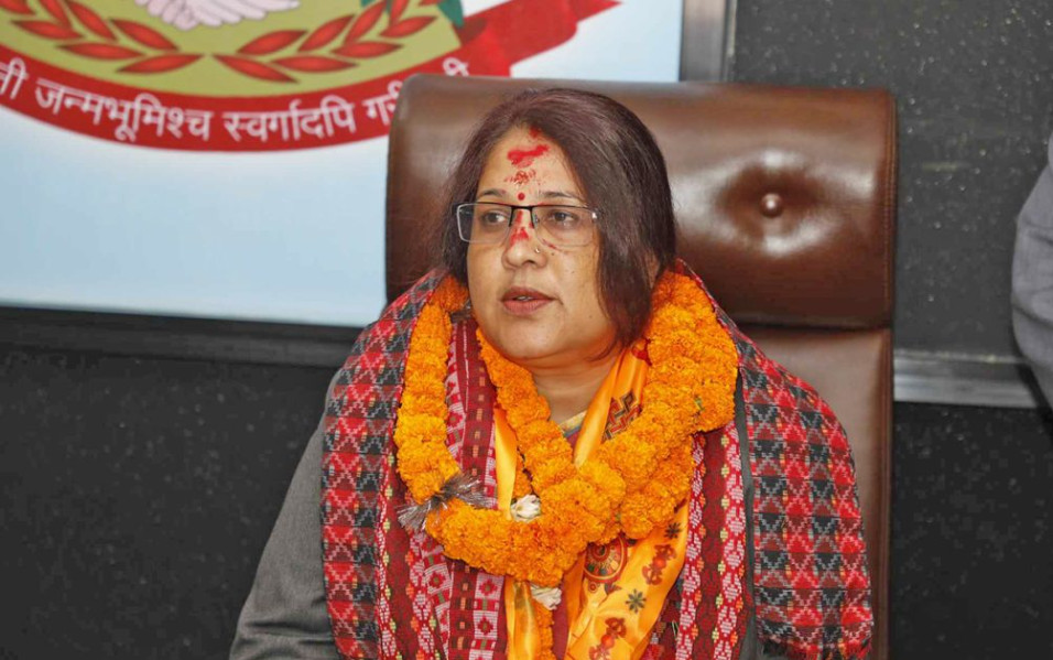 सामान्य प्रशासनमन्त्रीद्वारा नतिजामुखी काममा लाग्न कर्मचारीलाई निर्देशन