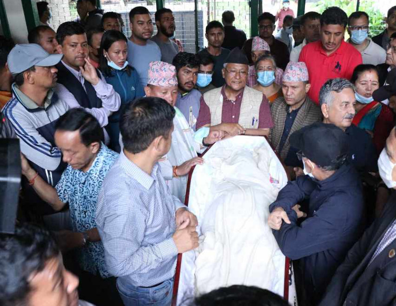 श्रद्धाञ्जलीका लागि च्यासल लगियो नेम्वाङको पार्थिव शरीर