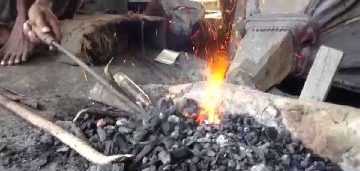 आरन व्यावसायीलाई कोइलाको अभाव