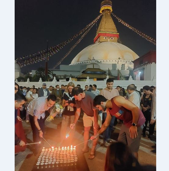 इजरायलमा मारिएका नेपालीको स्मृतिमा अमेरिकामा दीप प्रज्वलन