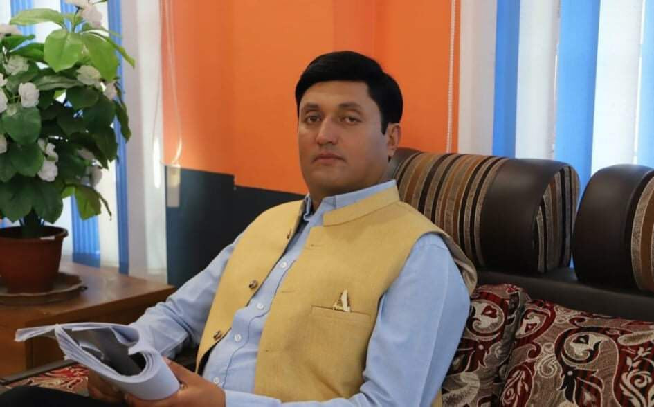 ‘दोधारा चाँदनी’ निर्माण गर्ने नवल खड्काको  घोषणा