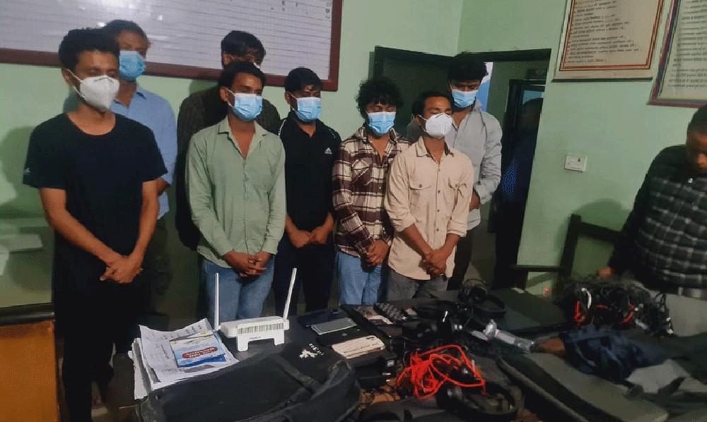 अनलाइनबाट ठगी गरेको आरोपमा ९ जना पक्राउ