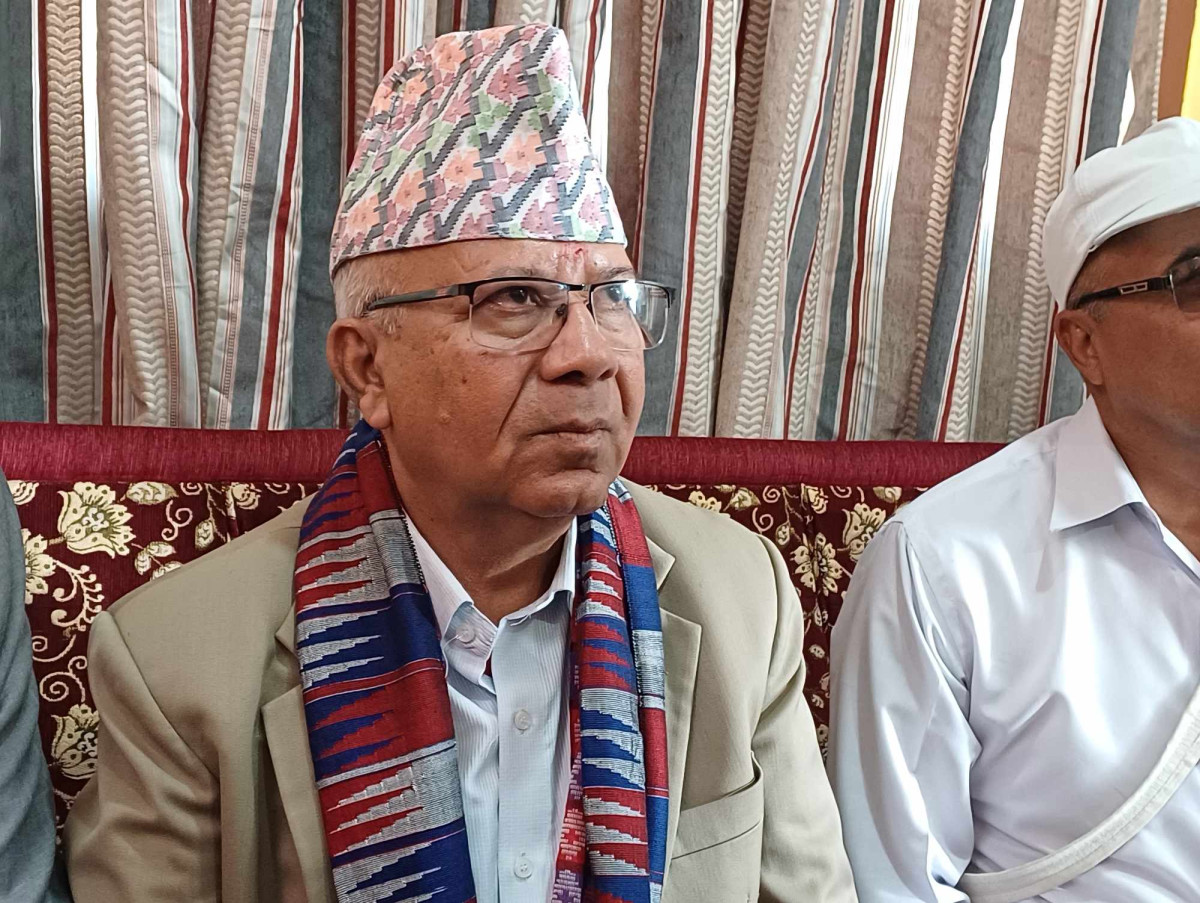 नेताहरूको कार्यविभाजन गर्न माधवले बोलाए बैठक