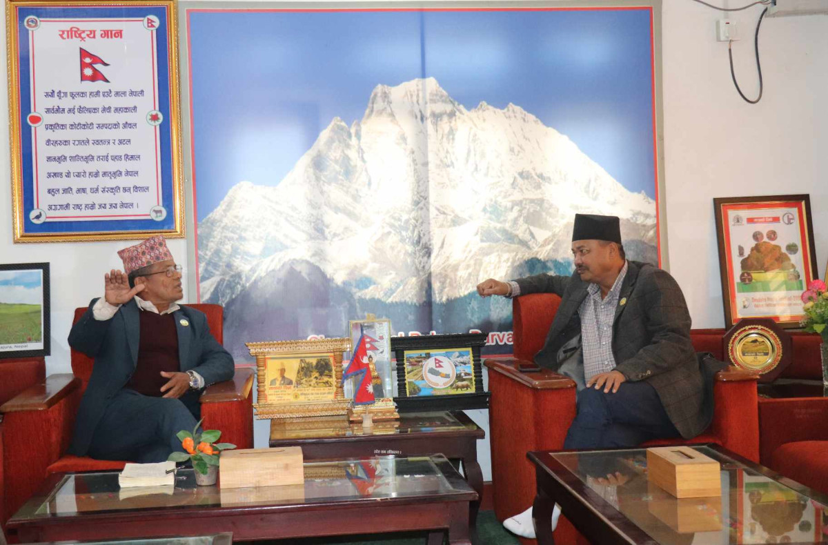 लुम्बिनी प्रदेशका मुख्यमन्त्री र सभामुखबिच भेटवार्ता