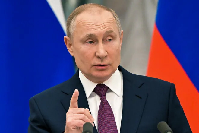 नयाँ वर्षको पूर्वसन्ध्यामा पुटिनद्वारा सेनाको प्रशंसा