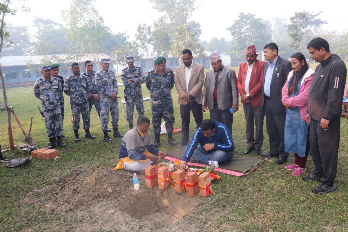 सशस्त्र प्रहरीका लागि मोरङको टंकीसिनुवारीमा सभा हलको शिलान्यास