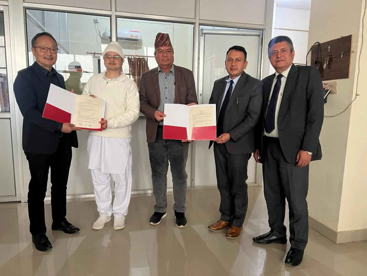 एभरेष्ट बैंक र धनगढी नेत्रालयबिच विशेष छुट प्रदान गर्ने सम्झौता