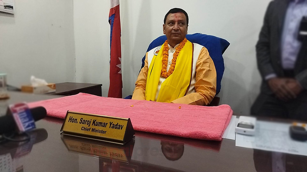 मधेश सरकारबाट बाहिरिने तयारीमा एमाले र माओवादी केन्द्र