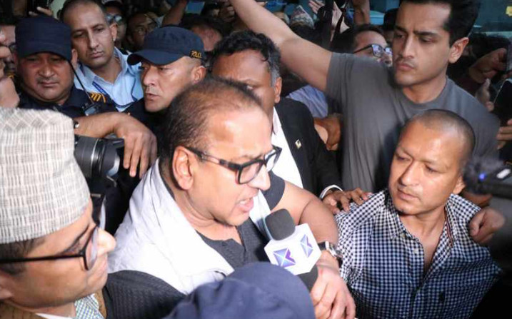 सिरोहियालाई अदालत उपस्थित गराइँदै