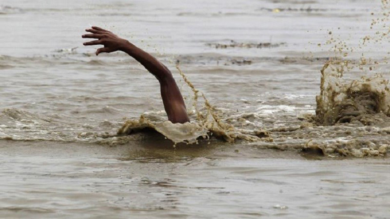 रामेछापमा खोलाले बगाएर एक जनाको मृत्यु