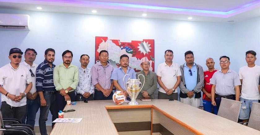 निर्माता ज्योतिराज राईले दिए आमन्त्रण गोल्डकपलाई सुन र चाँदीजडित ट्रफी