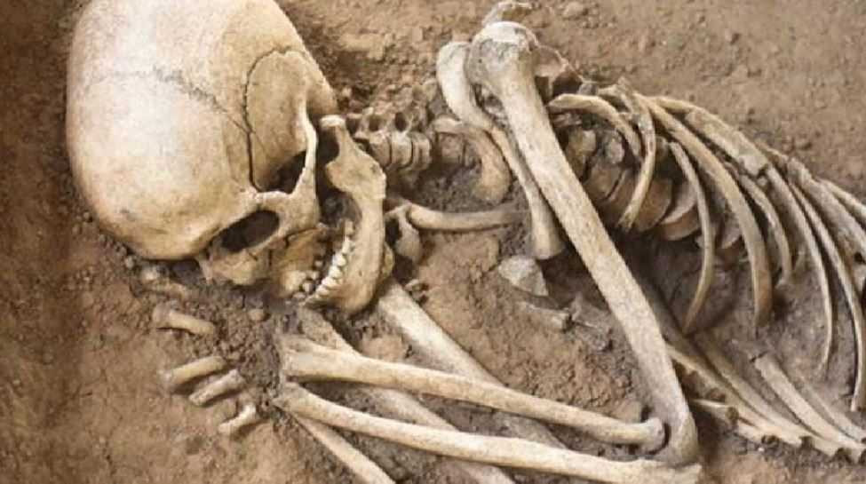 खोला किनारमा मानव कङ्काल फेला, चारजना प्रहरी नियन्त्रणमा