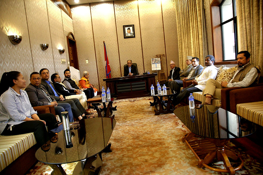 विपक्षीहरुको बैठकः अध्यादेश ल्याउनसक्ने आशंका