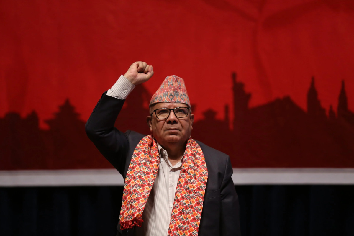 नेपाली कम्युनिस्ट सर्वसत्तावादी प्रवृत्ति बढ्दै जाने खतरा छः माधव नेपाल