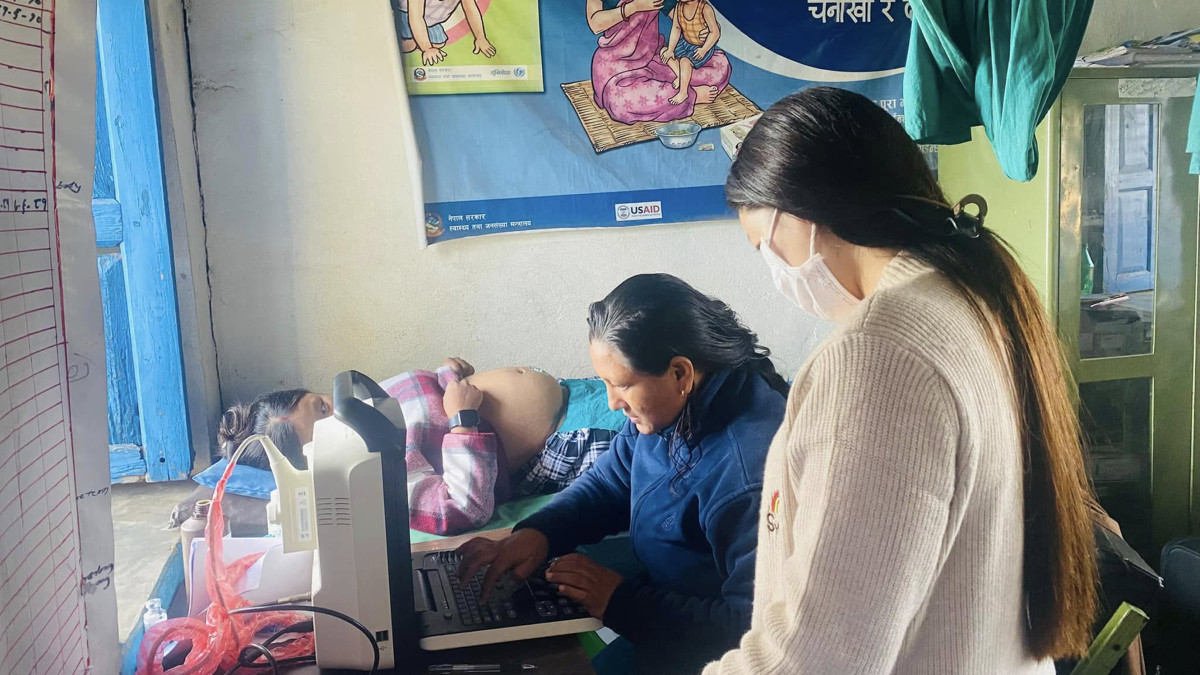 गोरखामा गर्भवतीलाई निःशुल्क भिडियो एक्सरे सेवा