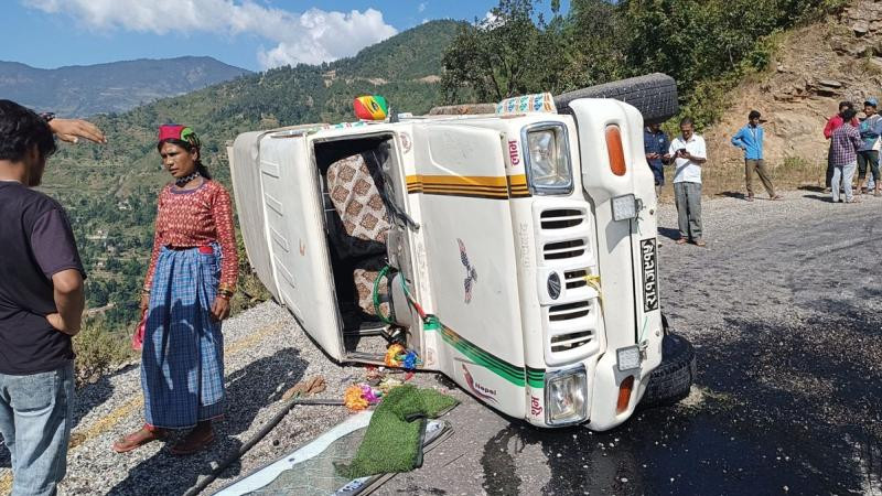 रामेछापमा जीप दुर्घटना हुँदा गोकुलगङ्गा–४ का वडा अध्यक्षसहित ५ जनाको ज्यान गयाे