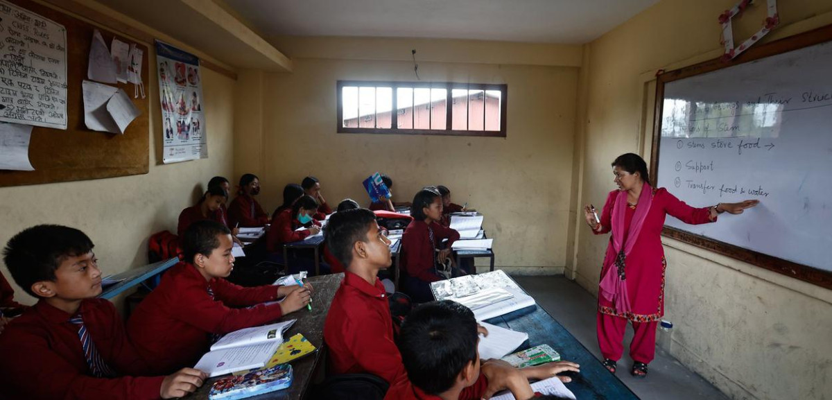 सबै पालिकालाई संघीय मामिलाले भन्यो : शिक्षकको तलब मासिक दिनू