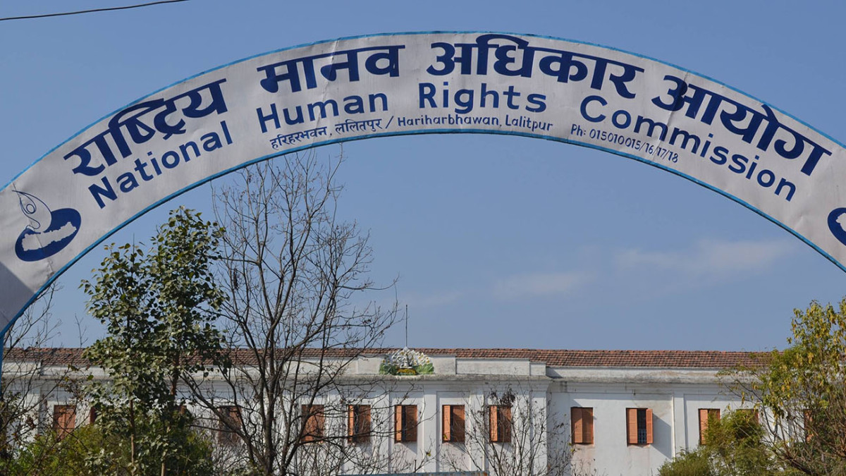 रविलाई दुर्व्यवहार गरेको उजुरीपछि मानव अधिकार आयोगले बोलायो प्रहरीका आईजीपी