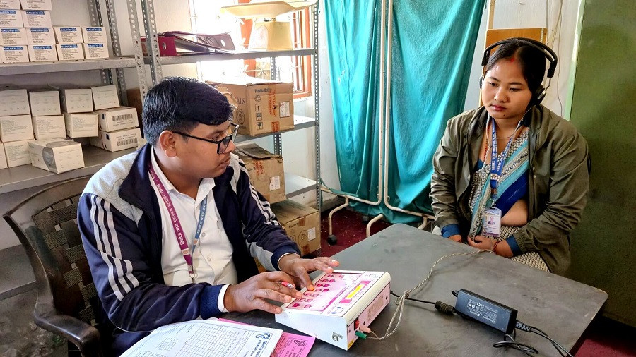 बाँकेमा १२ सयभन्दा बढीको निःशुल्क कान उपचार