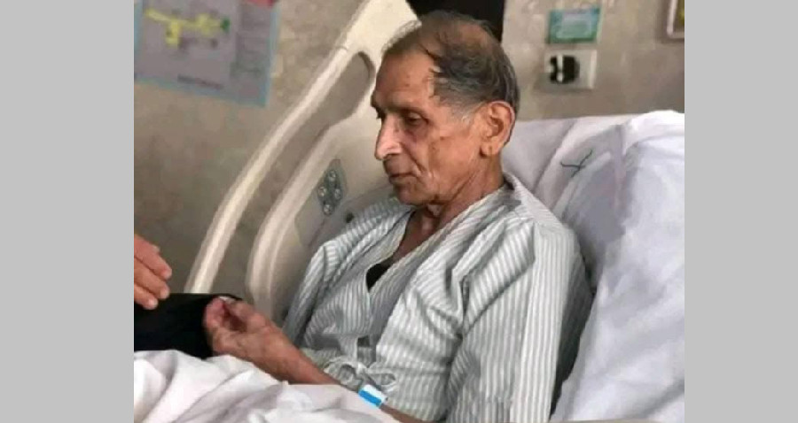 मोहन वैद्यको आइसियुमा उपचार हुँदै