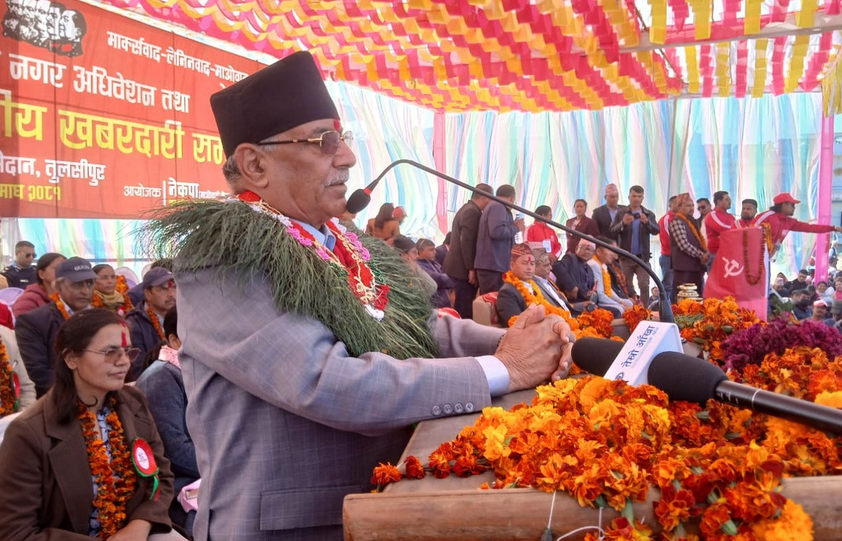 प्रचण्डको दाबी- राष्ट्रपतिलाई महाभियोगको डर देखाएर कांग्रेस-एमालेले सरकार बनाए