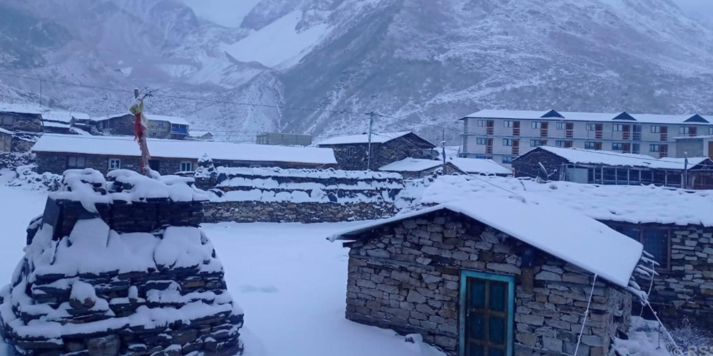 उत्तरी गोरखाको नुब्री भ्यालीमा हिमपात