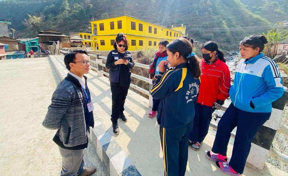 बागलुङमा एचपिभी खोप लगाउन छुटेका किशोरीको खोजी अभियान