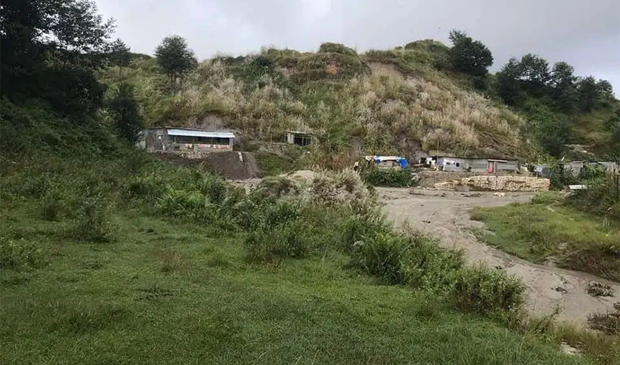 पशुपति बालुवामा भ्रष्टाचार : पूर्वएलडीओसहित ३ जना पक्राउ