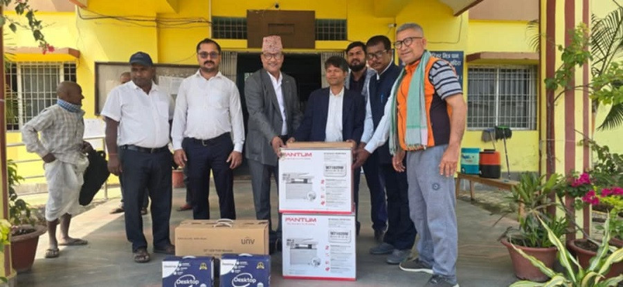 मालपोत कार्यालयलाई कम्प्युटर सहयोग
