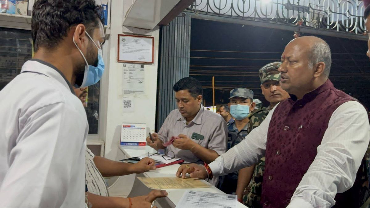 मधेशका मुख्यमन्त्रीबाट मिर्चैयाका अस्पताल अनुगमन