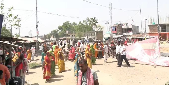 जनकपुरधाममा स्थानीयवासी र प्रहरीबीच झडप