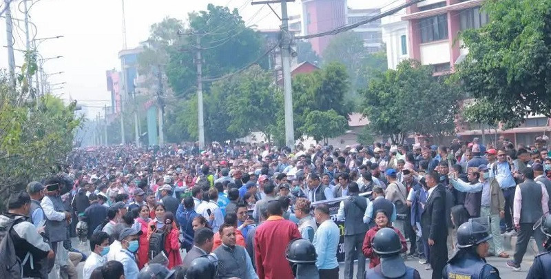 शिक्षक महासङ्घद्वारा भोलिदेखि आम शैक्षिक हड्तालको घोषणा