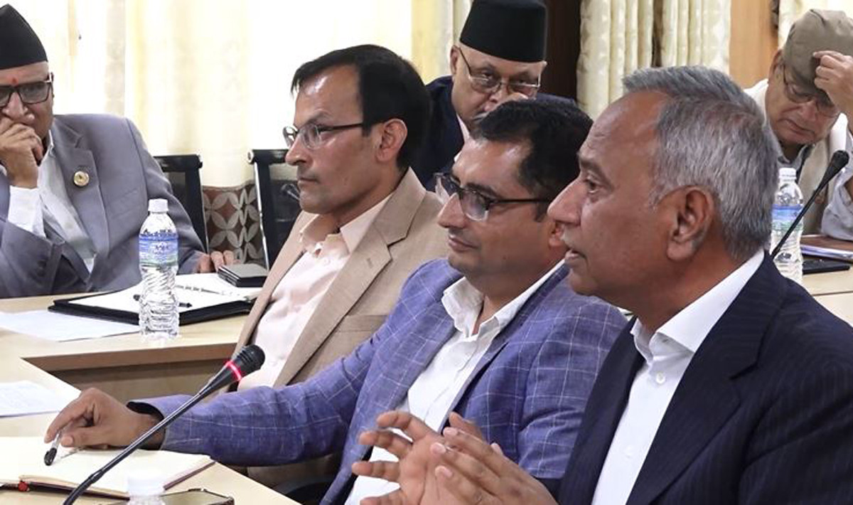 गैरआवासीय नेपालीको गुनासो- मालपोतले समेत नचिन्ने नागरिकताको के काम ?