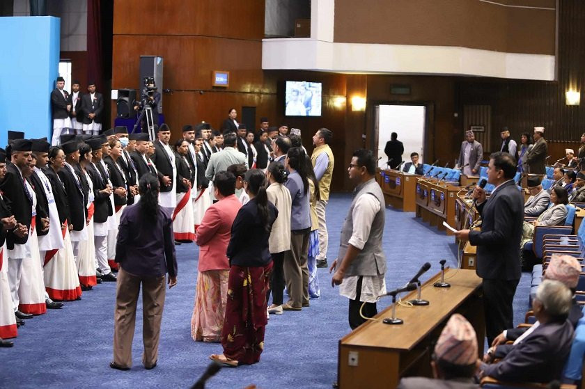 रास्वपा र राप्रपाको विरोधपछि प्रतिनिधिसभा स्थगित