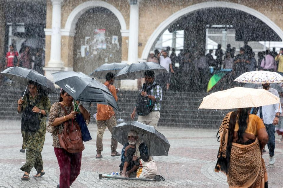 पश्चिम भारतमा वर्षाका कारण कम्तीमा १८ जनाको मृत्यु