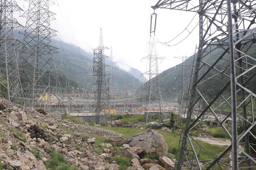 भोटेकोशीको बाढीले नेपालतर्फ १० वटाभन्दा धेरै जलविद्युत् आयोजनामा क्षति