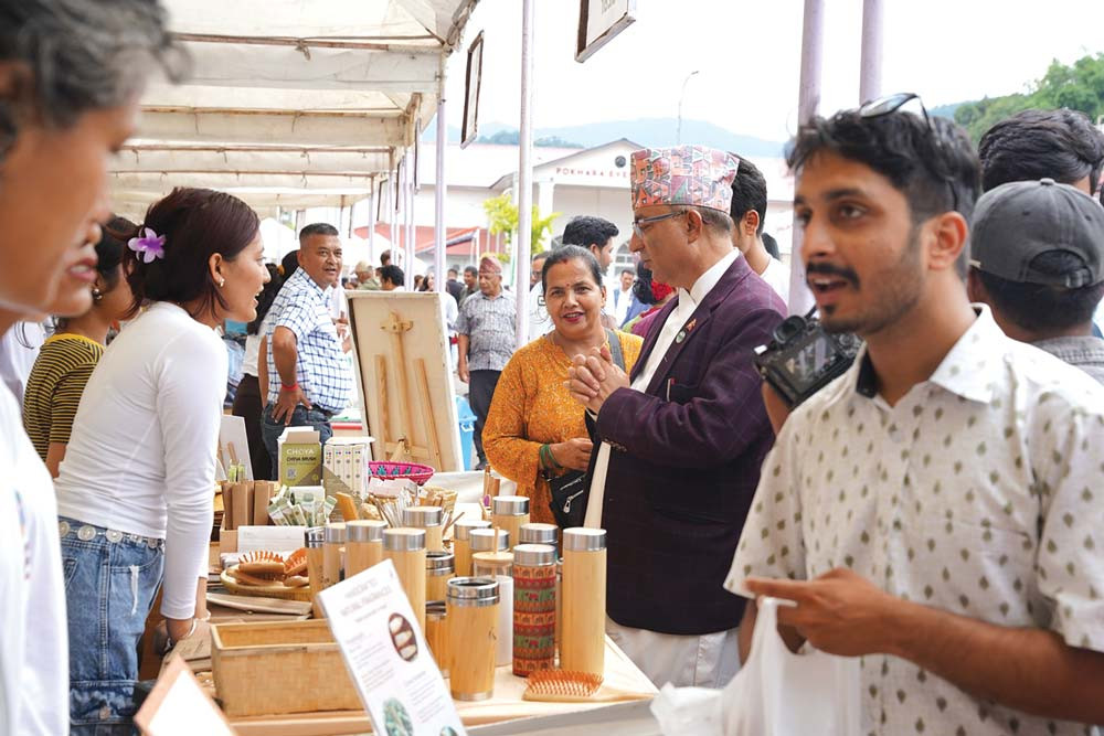 फोहोरबाट कमाउन सिकाउँदै पोखरा
